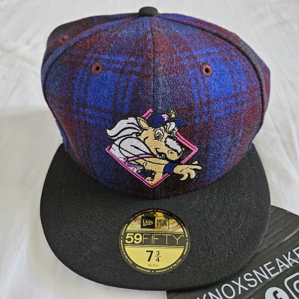 New Era Texas Rangers Baseball Cap Mascot Plaid Logo Size 7 3/4 - Picture 1 of 8
